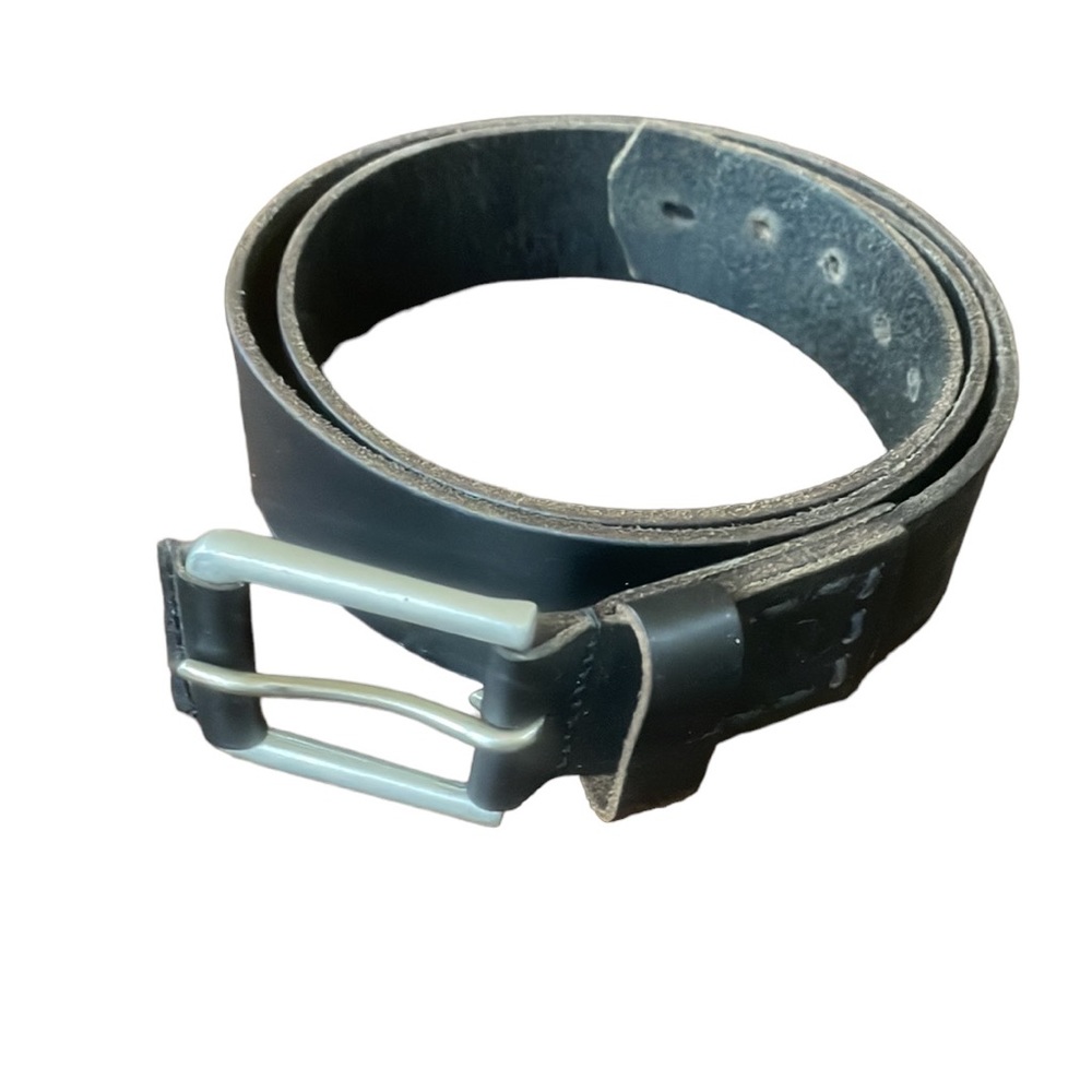Timberland Leather Belt Men’s Size 44 Solid Black Design With Minimal Stitch